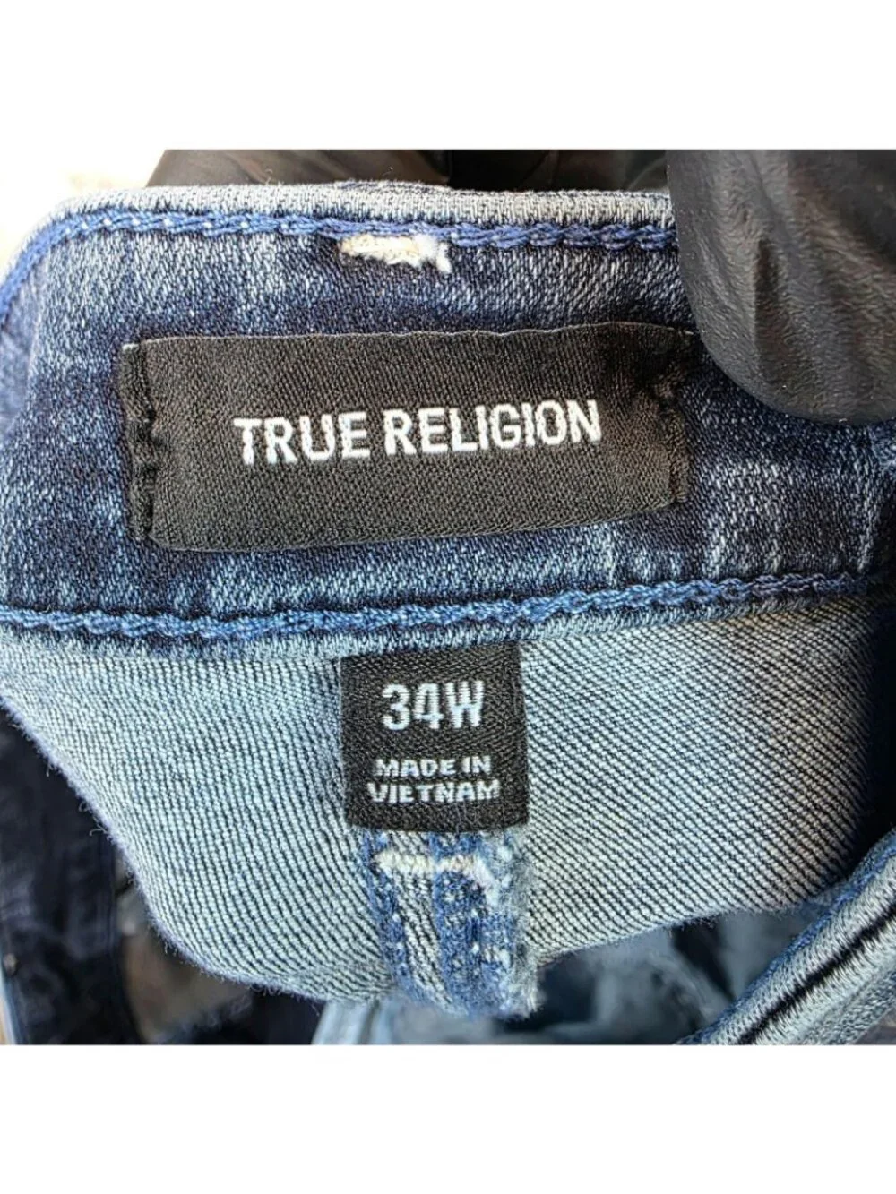 True Religion Shorts Mens 34 Blue Denim Distressed Bermuda 11 Inseam Raw Hem